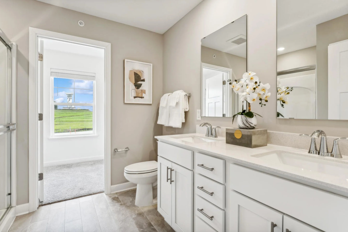 5285 Long Pointe Pass, Woodbury, MN 55129
