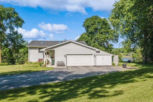 2557 Clementa Avenue, Buffalo, MN 55313