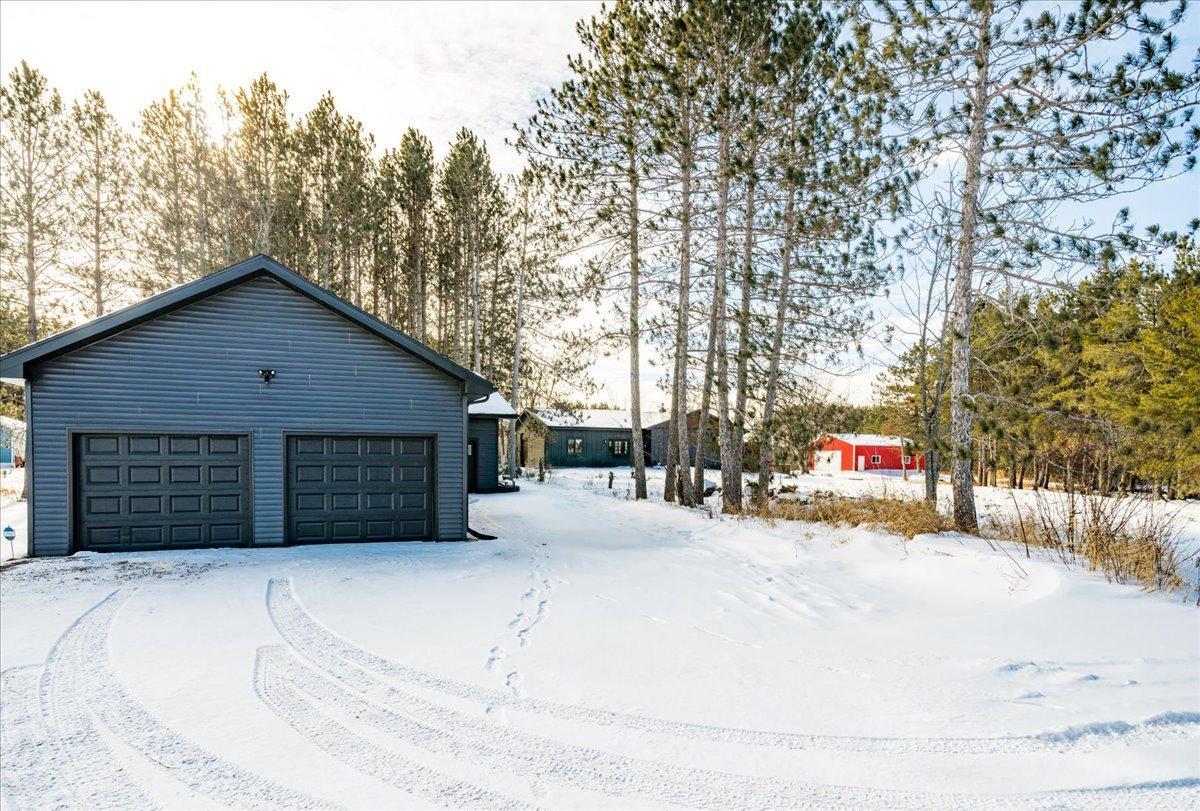 29 Himango Road, Esko, MN 55733