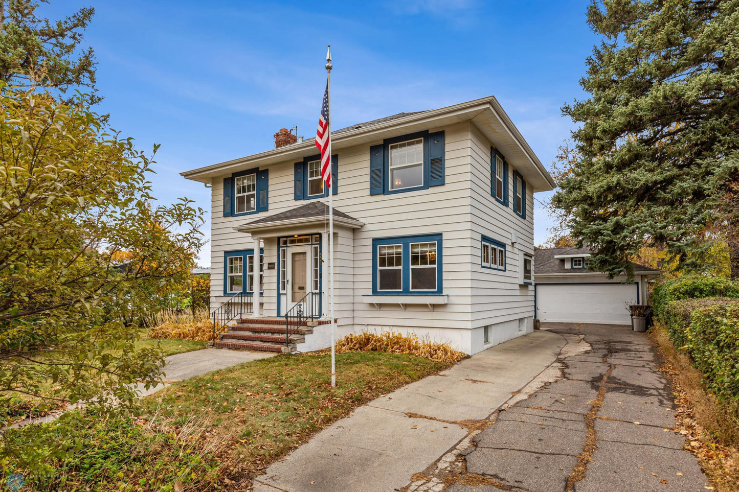 521 9th Street, Moorhead, MN 56560