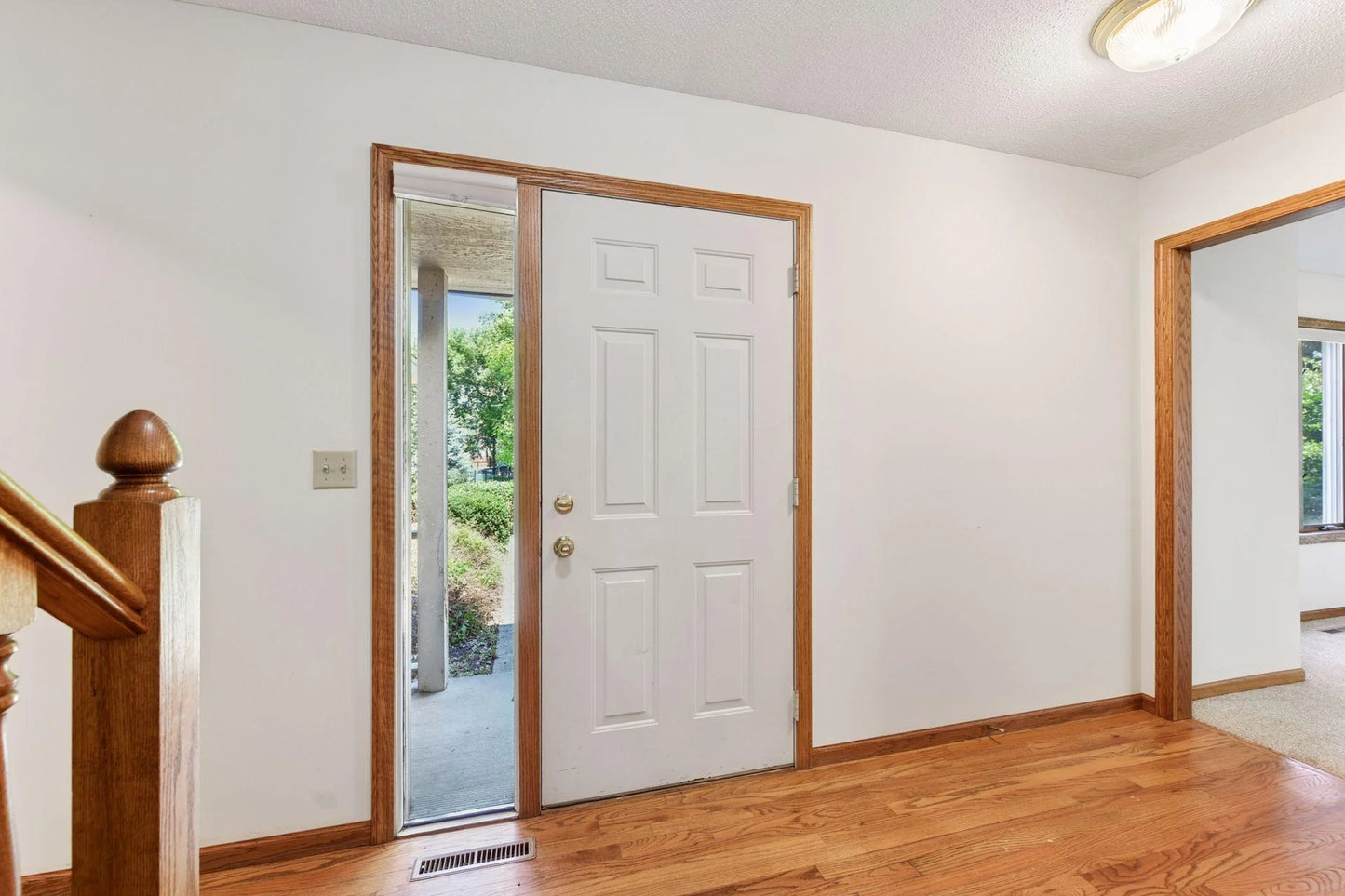 439 Ridge Lane, Chaska, MN 55318
