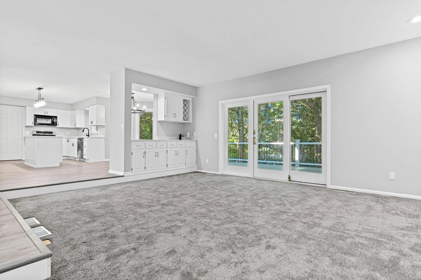 515 Marnie Street, Maplewood, MN 55119