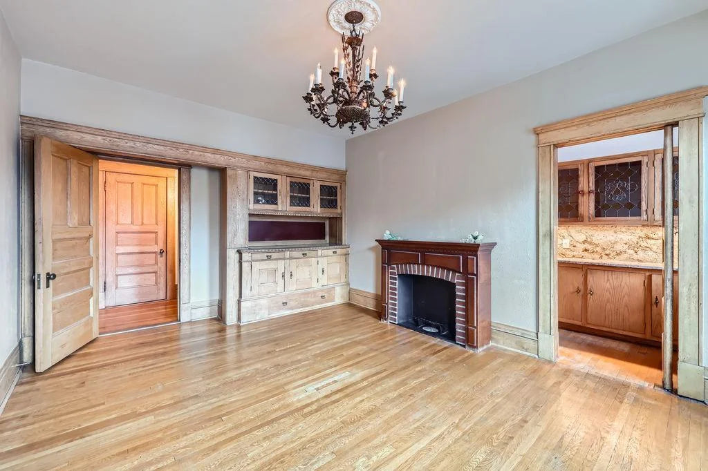 442 Summit Avenue, Saint Paul, MN 55102
