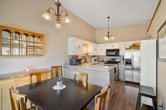 4411 Clover Lane, Eagan, MN 55122
