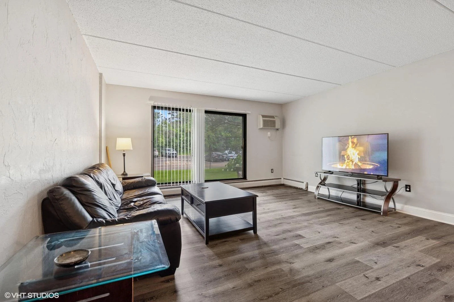 10401 Cedar Lake Road, Minnetonka, MN 55305