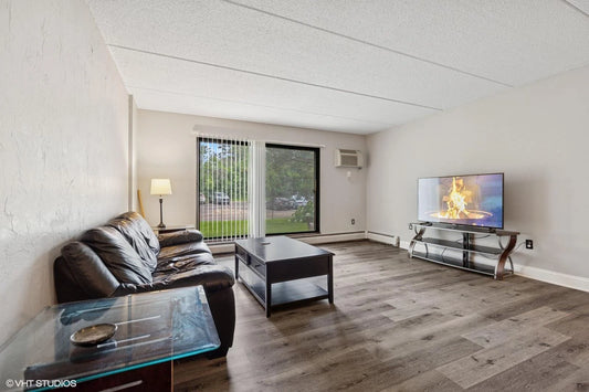 10401 Cedar Lake Road, Minnetonka, MN 55305