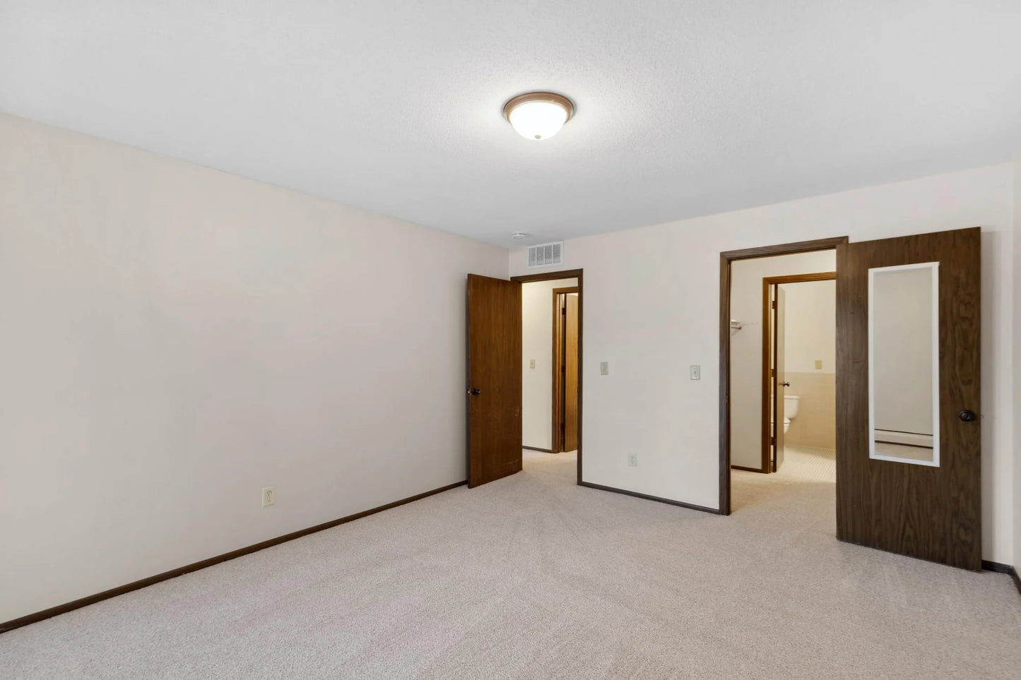 450 Ford Road, Saint Louis Park, MN 55426