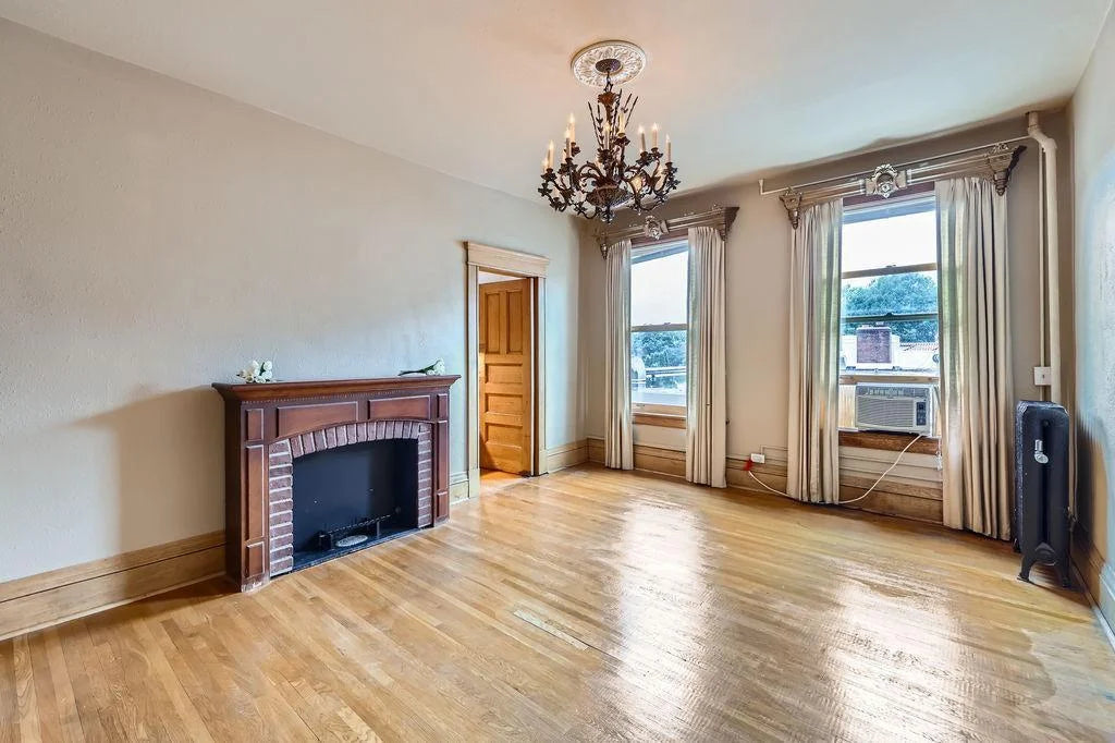 442 Summit Avenue, Saint Paul, MN 55102