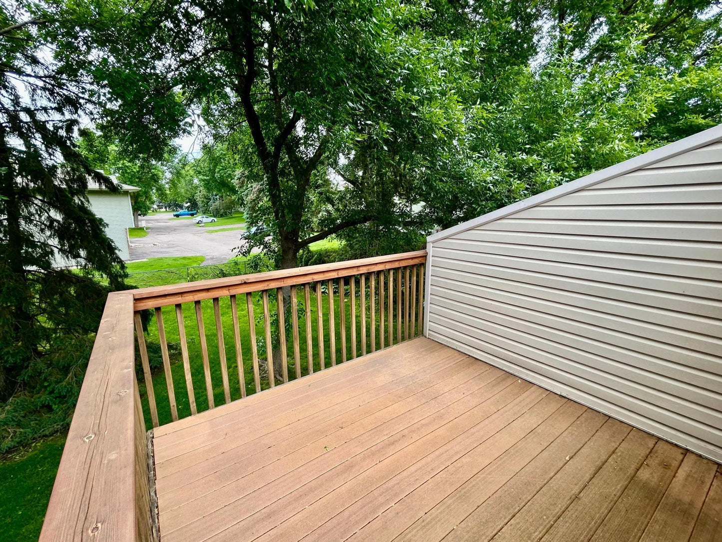 4378 Buckingham Court, Vadnais Heights, MN 55127