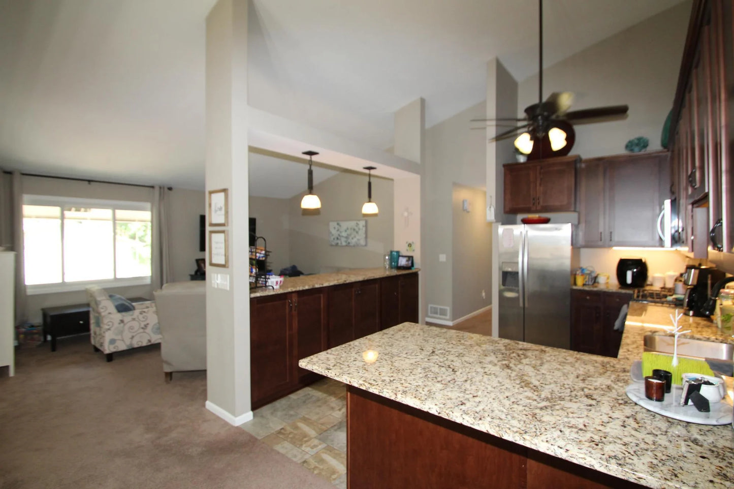 5304 Yorktown Lane, Plymouth, MN 55442
