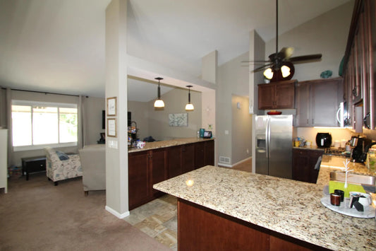 5304 Yorktown Lane, Plymouth, MN 55442