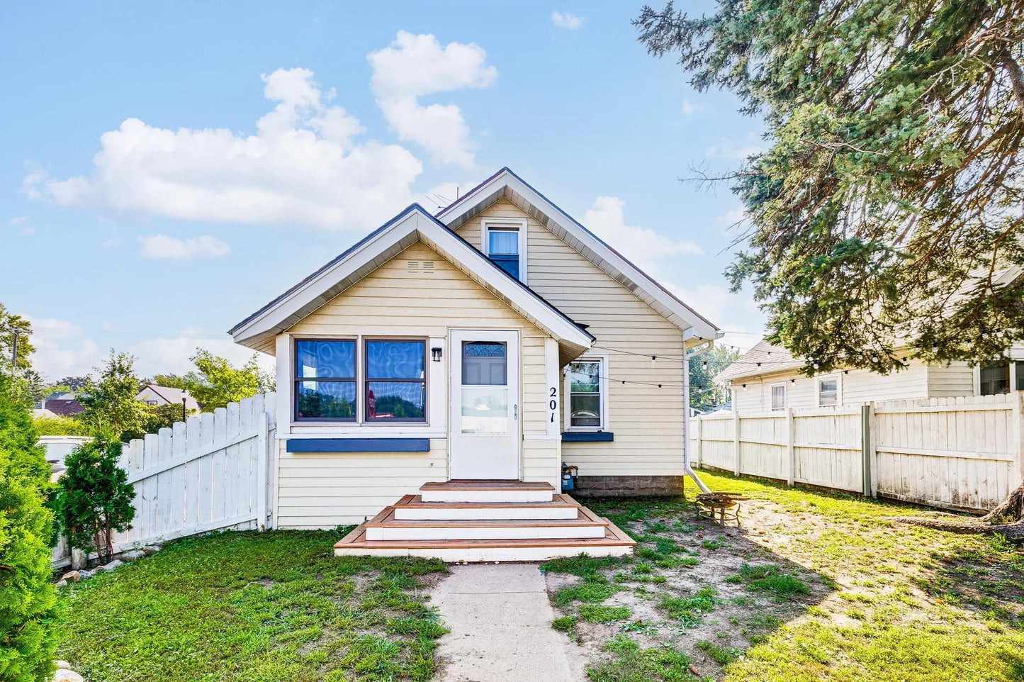 1025 Southview Boulevard, South Saint Paul, MN 55075
