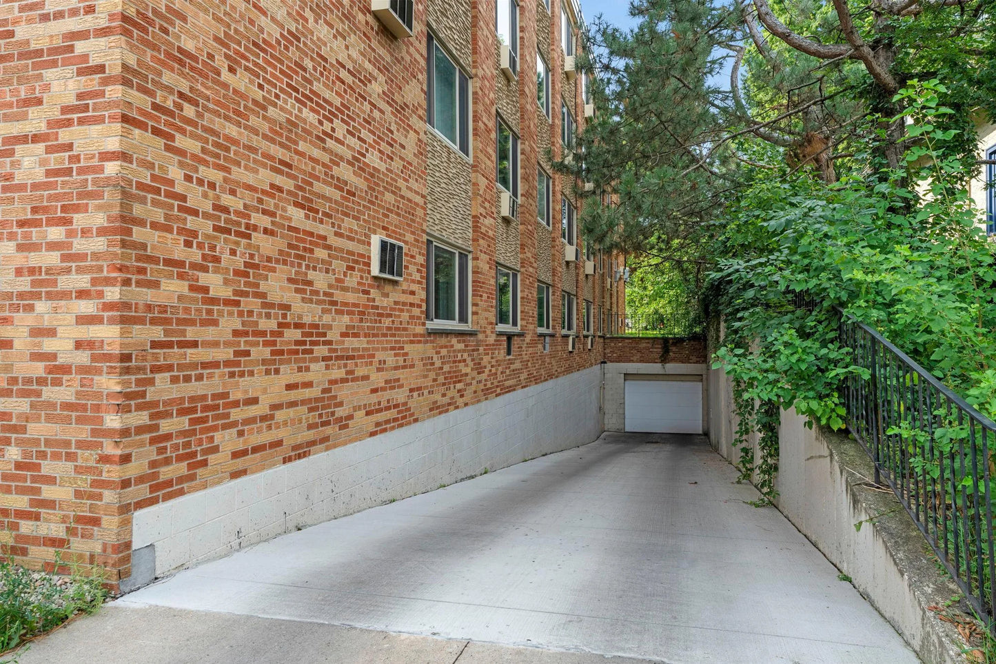 4400 Upton Avenue, Minneapolis, MN 55410