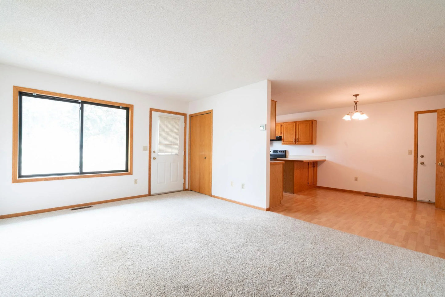5425 Orleans Lane, Plymouth, MN 55442