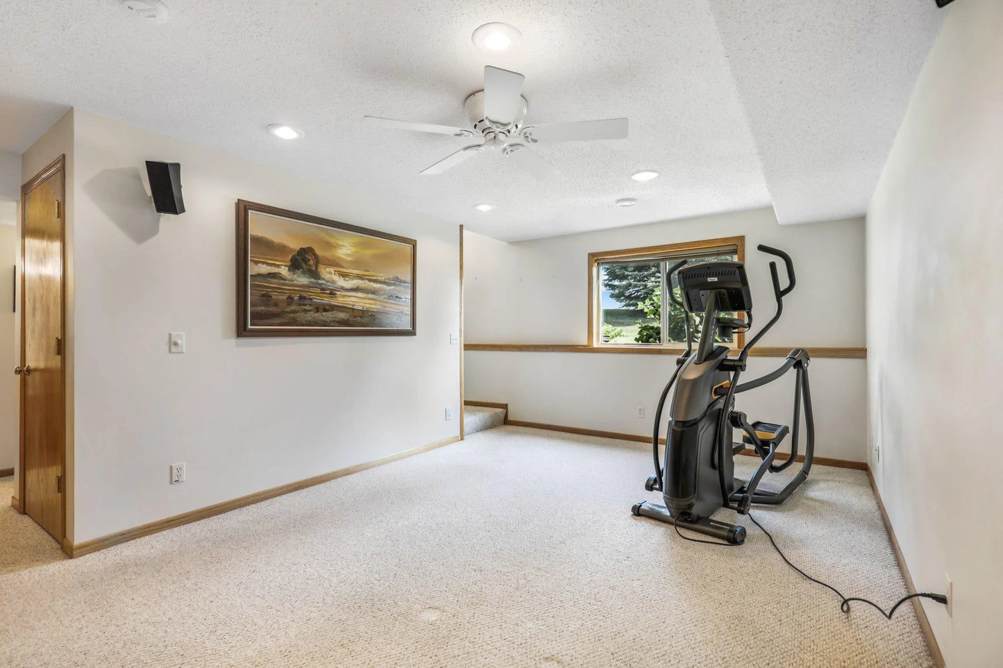 10450 64th Way, Albertville, MN 55301