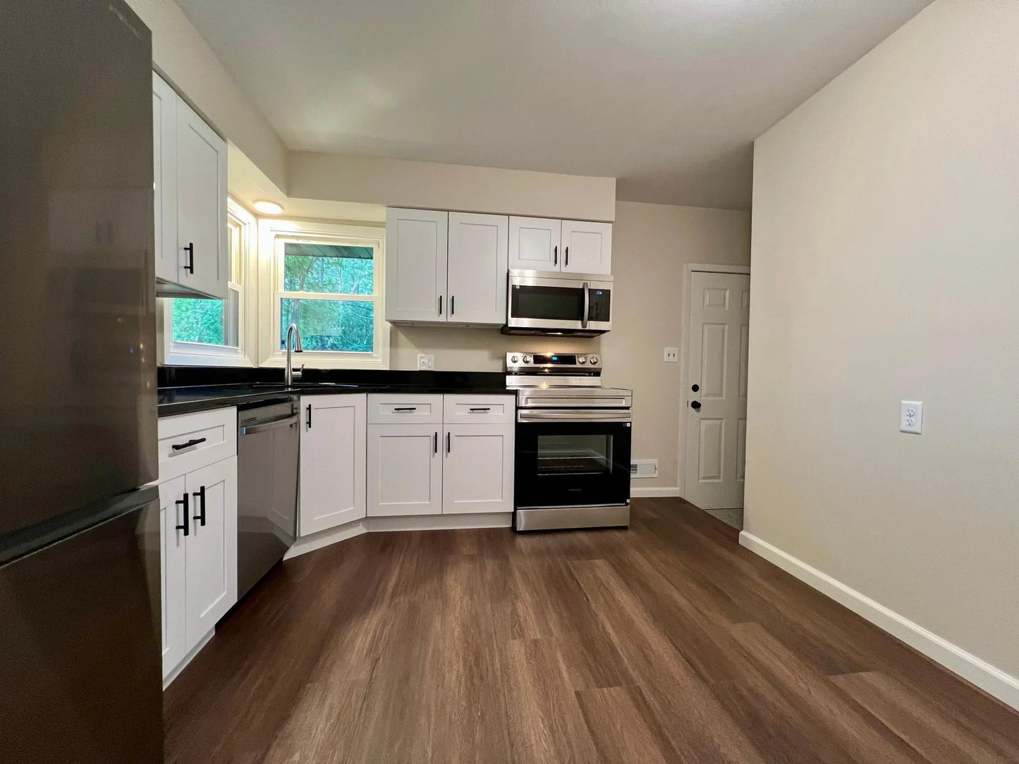 5400 Sailor Lane, Brooklyn Center, MN 55429