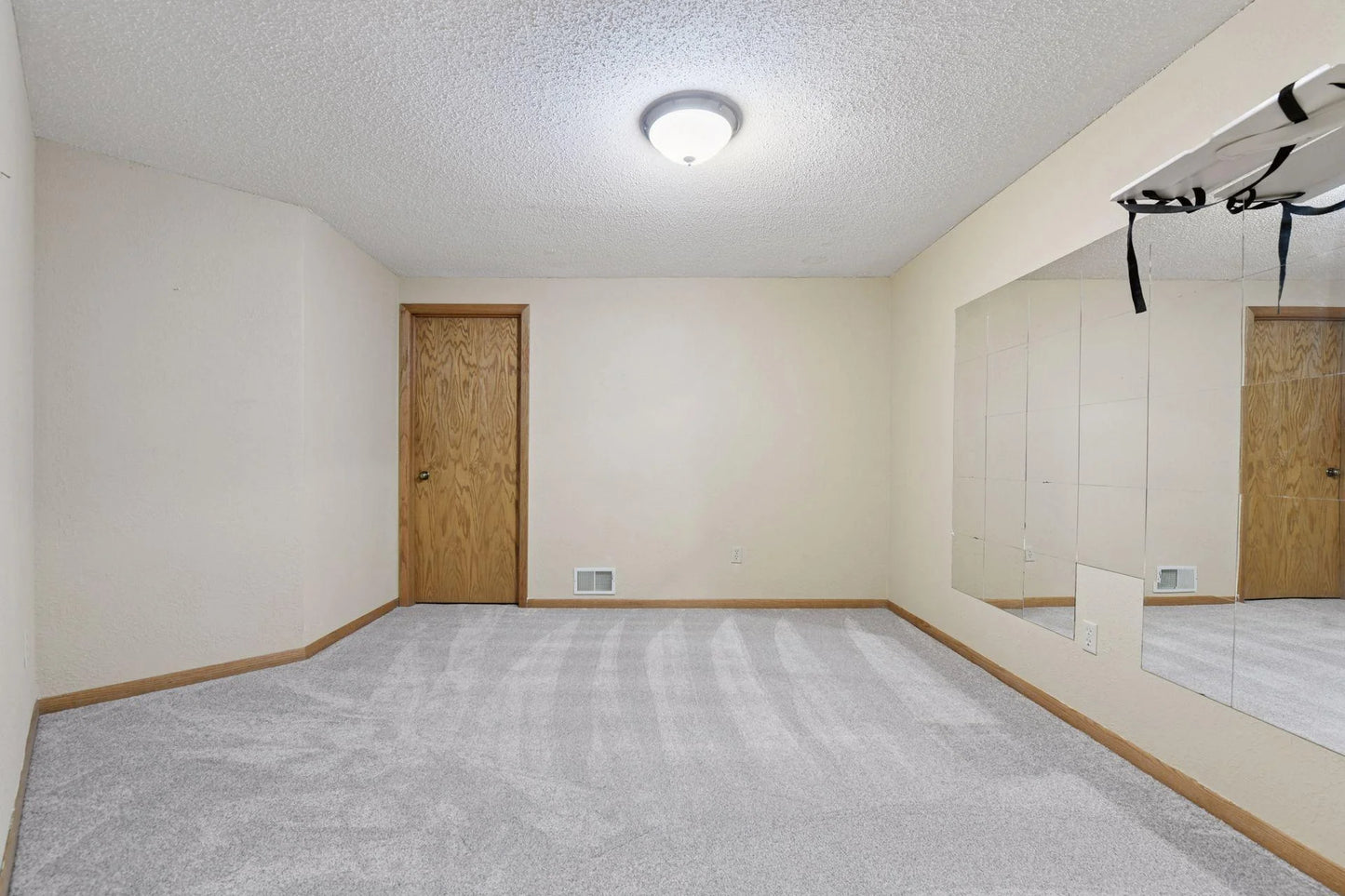 10246 Lee Drive, Eden Prairie, MN 55347