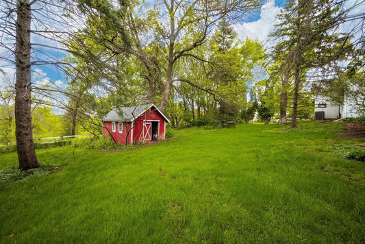5215 Vicksburg Lane, Plymouth, MN 55446