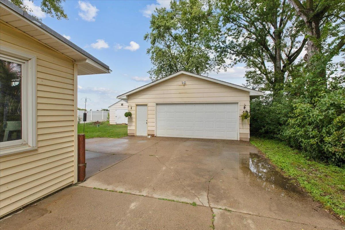 4787 220th Street, Farmington, MN 55024