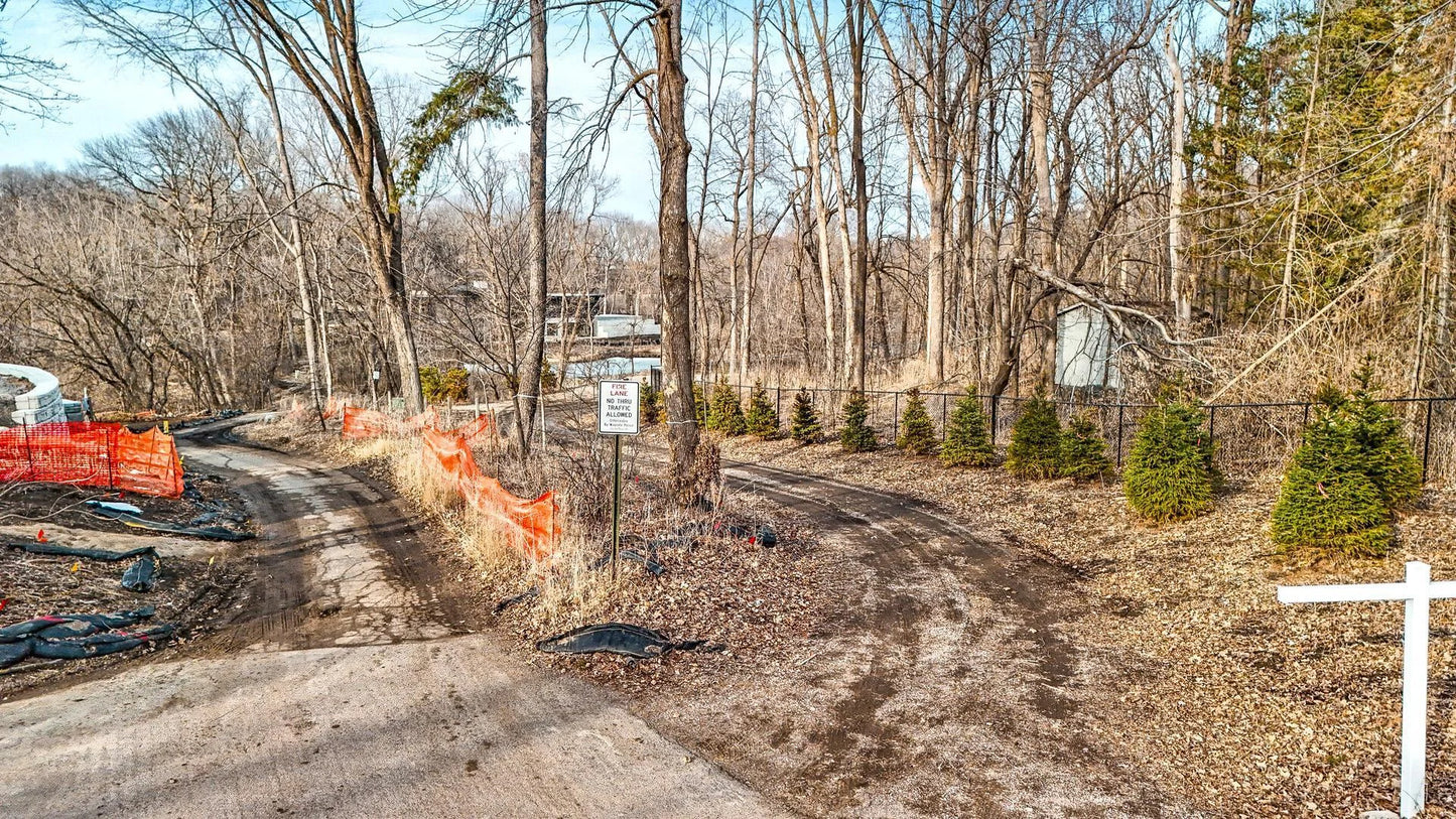 445 Bovey Road, Wayzata, MN 55391
