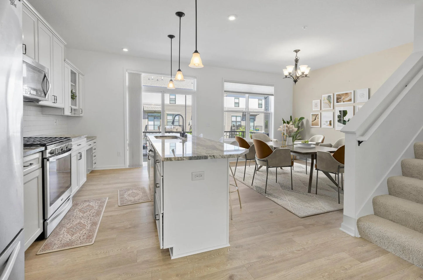 4016 River Valley Way, Eagan, MN 55122