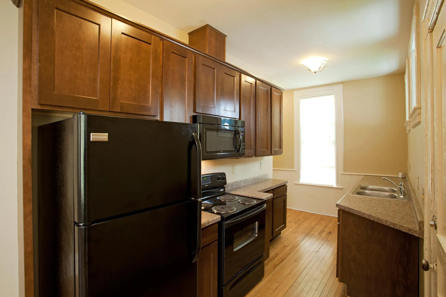 686 Bradley Street, Saint Paul, MN 55130