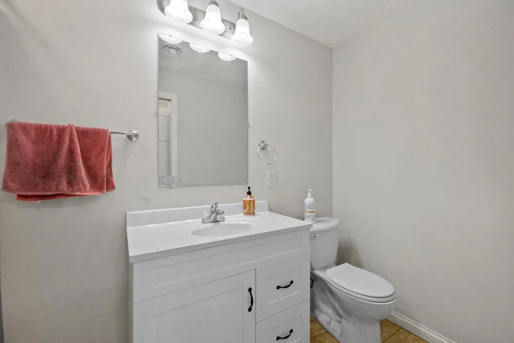 3805 Chicago Avenue, Minneapolis, MN 55407