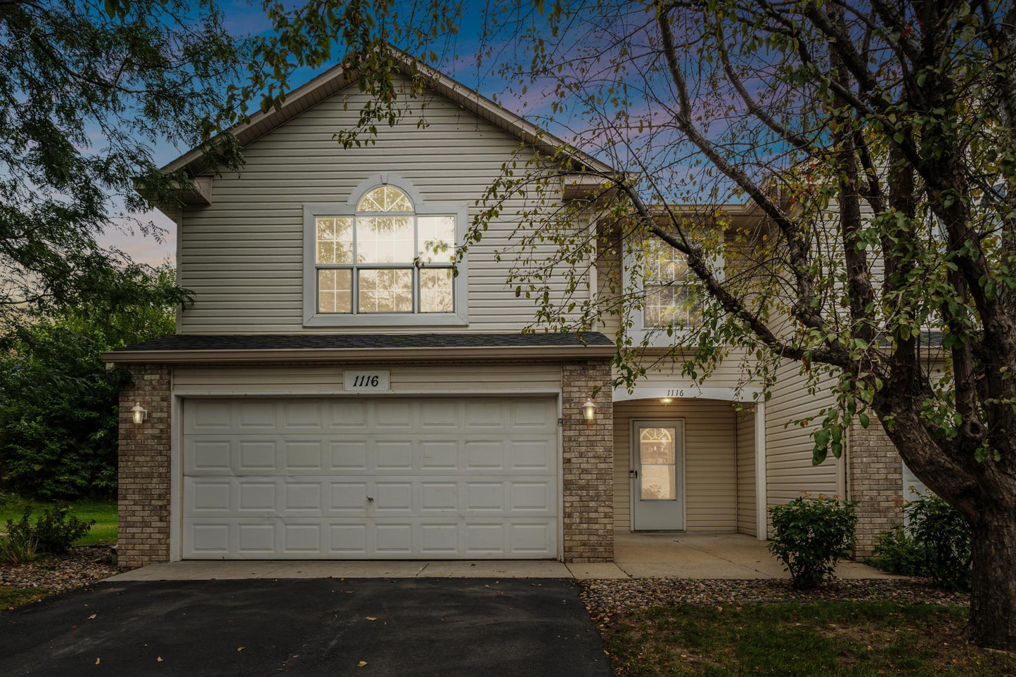 1116 Juniper Court, Shakopee, MN 55379