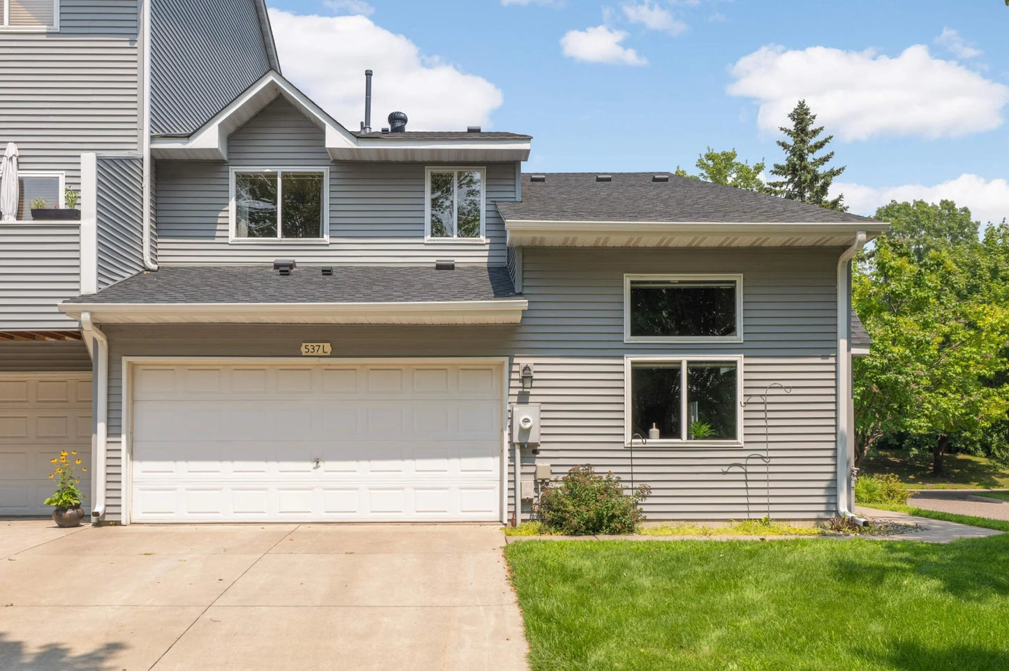 537 Woodduck Drive, Woodbury, MN 55125