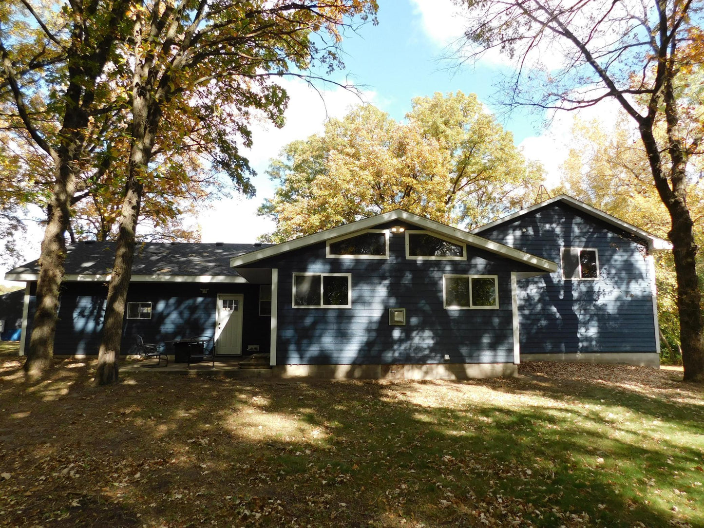 12151 77th Street, Clear Lake, MN 55319