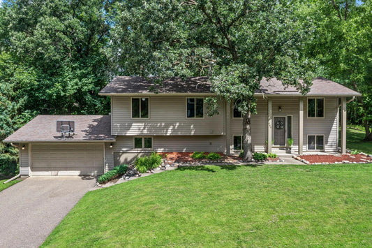 504 135th Street, Burnsville, MN 55337