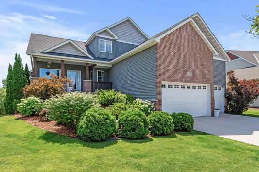 5265 Fenson Court, Hugo, MN 55038