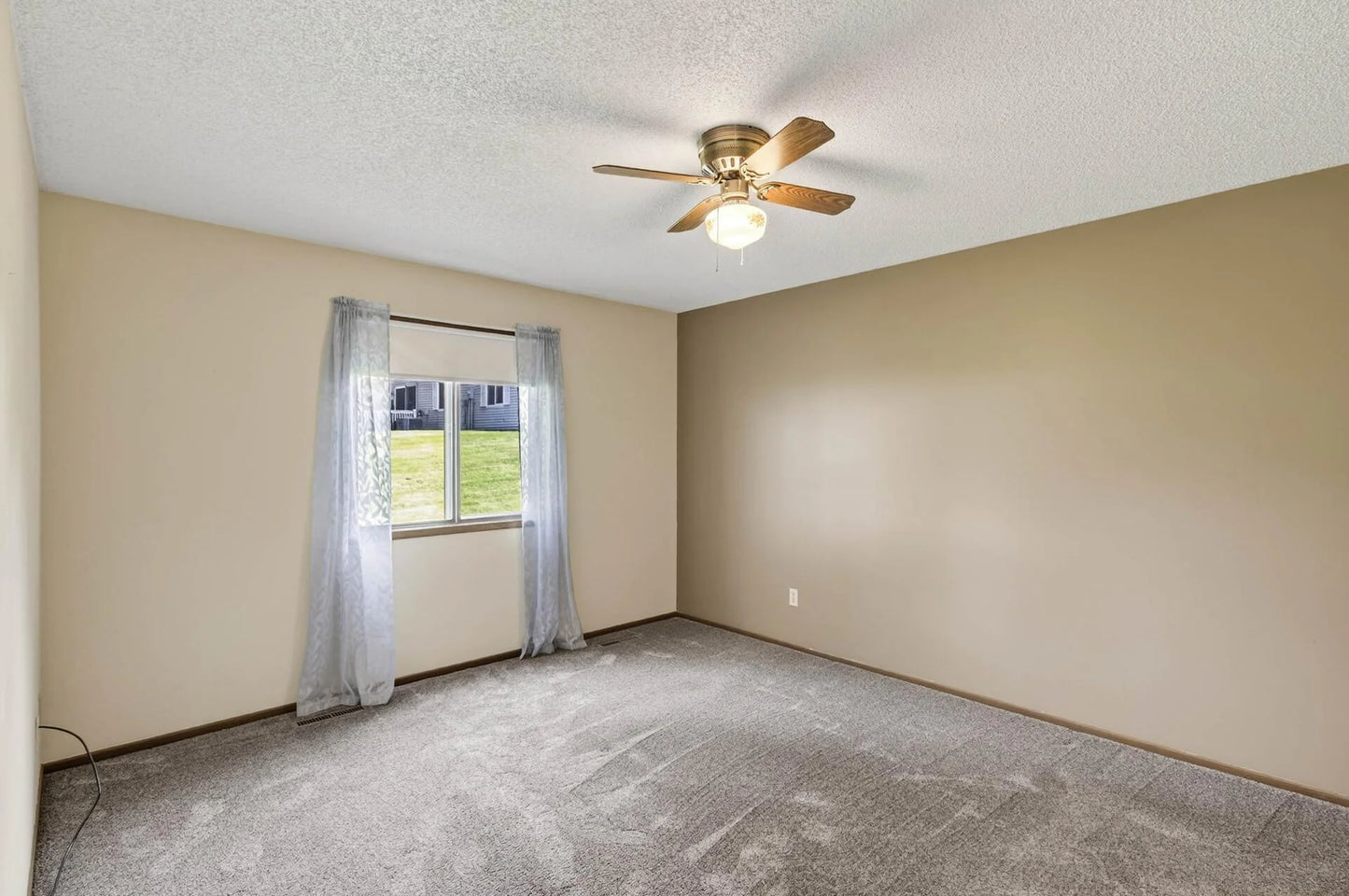 5281 149th Street, Apple Valley, MN 55124
