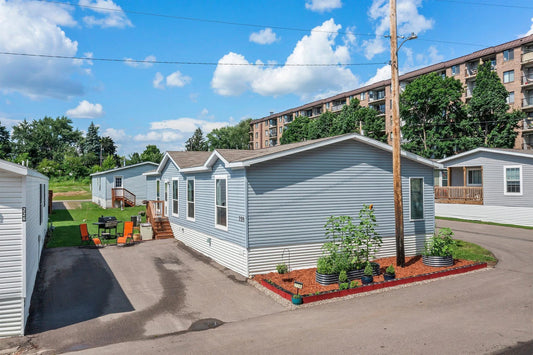 2501 Lowry Avenue, Saint Anthony, MN 55418