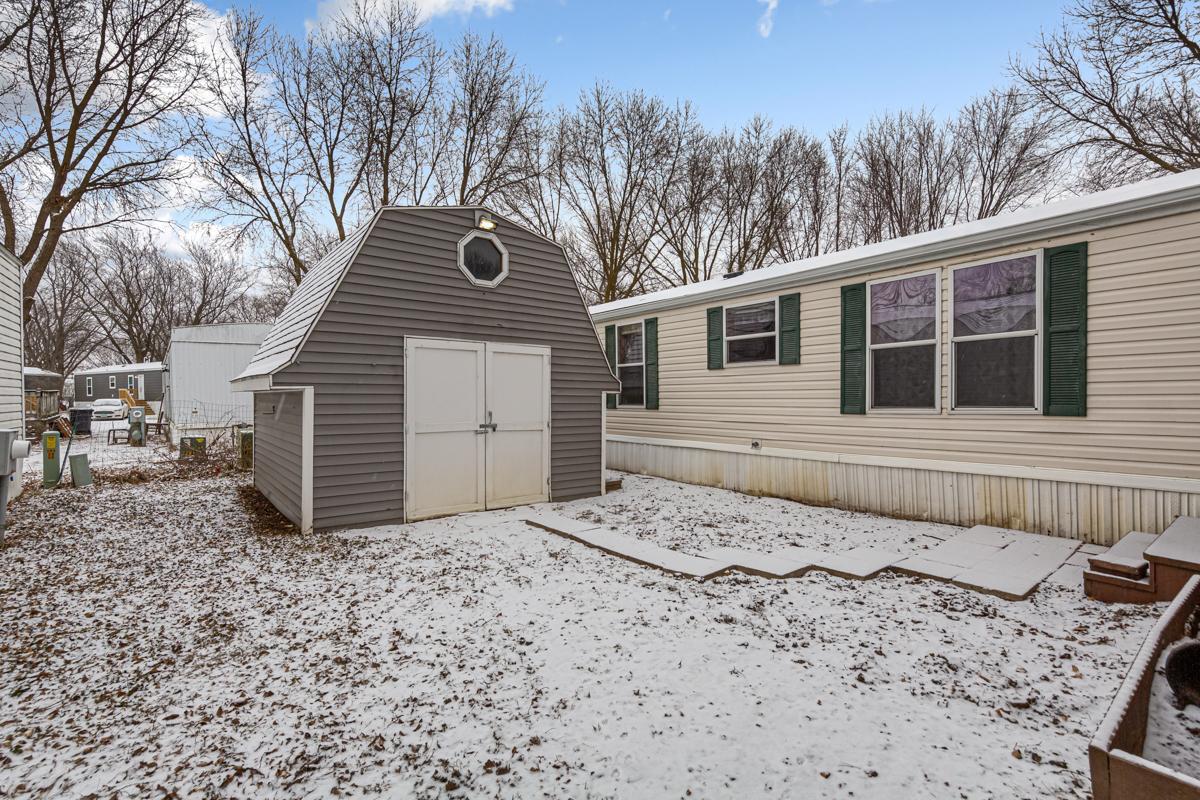 112 Laurinda Lane, Mankato, MN 56001