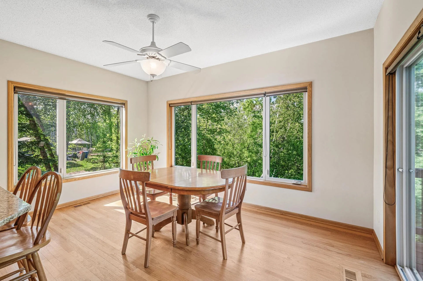 505 Chapel Court, Eagan, MN 55121