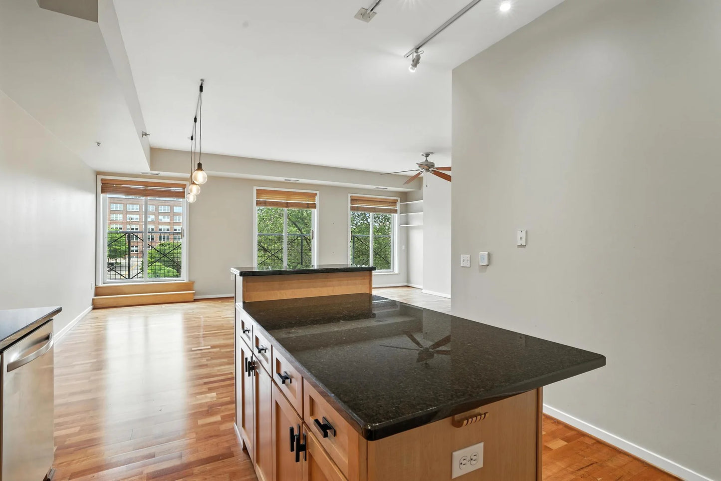 445 Wacouta Street, Saint Paul, MN 55101