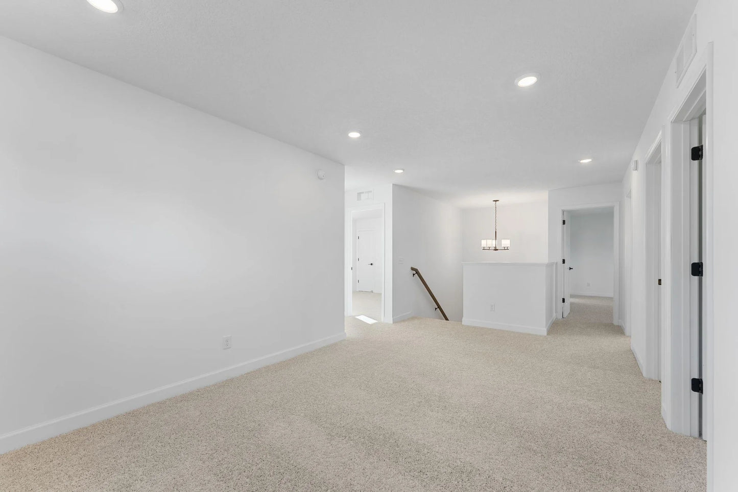 5180 Windlass Drive, Woodbury, MN 55129
