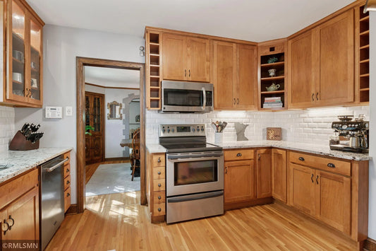 5009 Woodlawn Boulevard, Minneapolis, MN 55417
