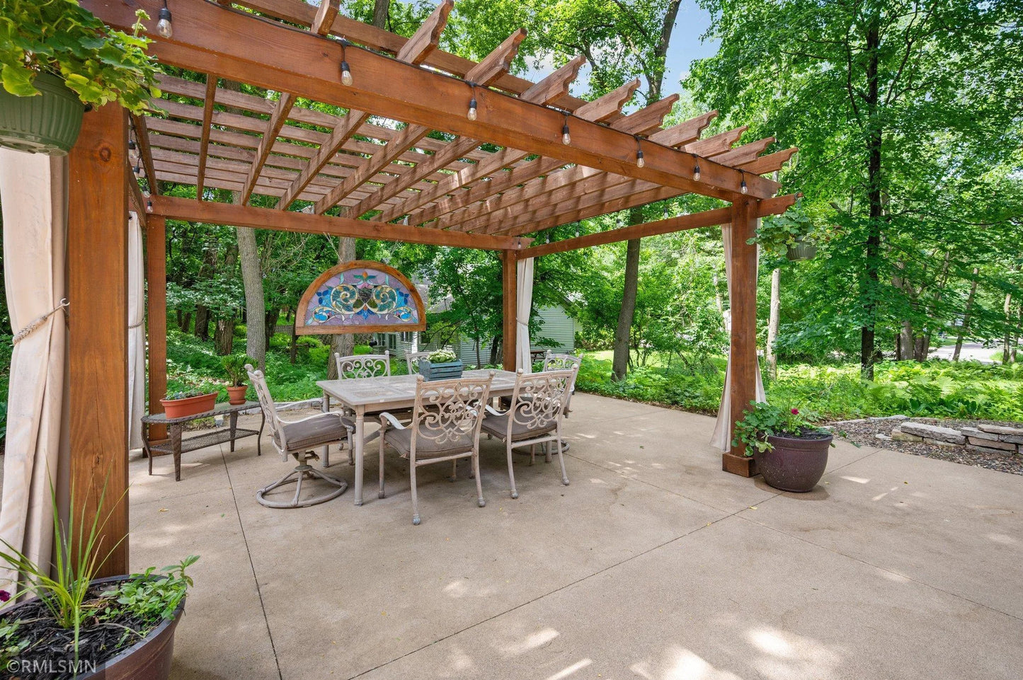 138 Dahlia Street, Mahtomedi, MN 55115