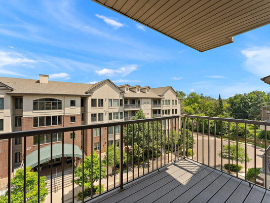 5250 Grandview Square, Edina, MN 55436