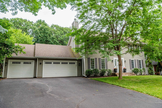 4810 Juneau Lane, Plymouth, MN 55446