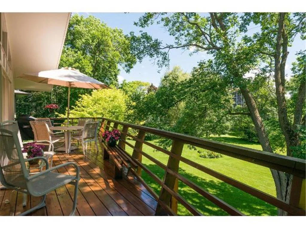 5157 Abercrombie Drive, Edina, MN 55439