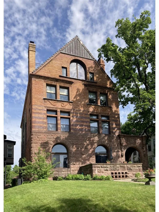 251 Summit Avenue, Saint Paul, MN 55102