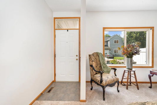 577 Woodduck Drive, Woodbury, MN 55125