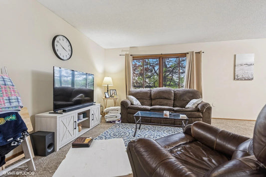 2528 Birchview Lane, Minnetonka, MN 55305