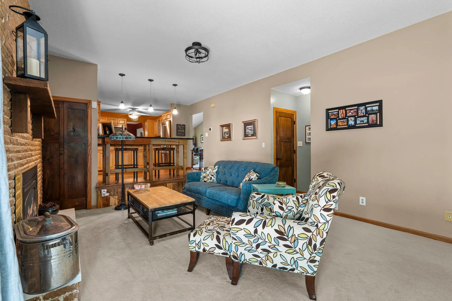 4530 Oak Leaf Drive, Vadnais Heights, MN 55127
