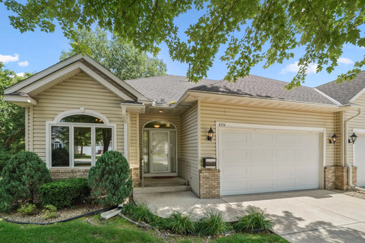 4354 Priorwood Street, Prior Lake, MN 55372