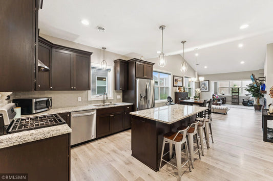 606 Liberty Way, Vadnais Heights, MN 55127