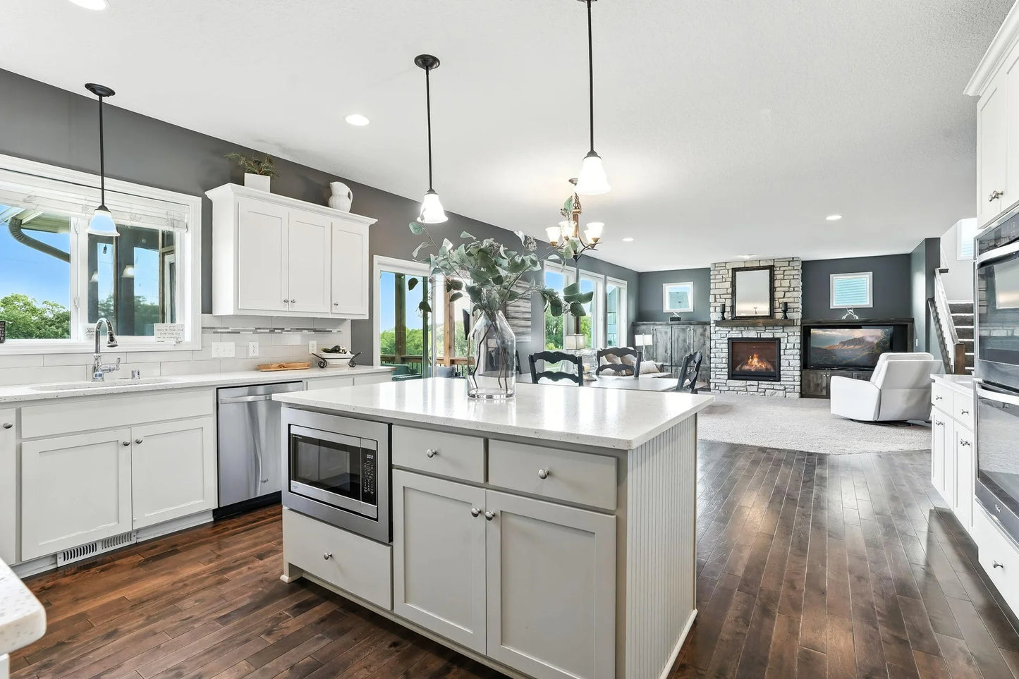5148 White Star Lane, Woodbury, MN 55129